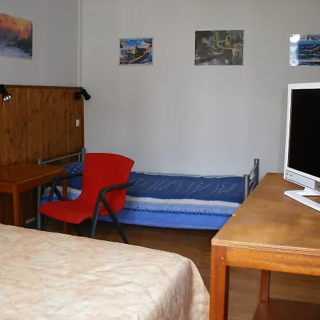 Modern Отель Конкарно